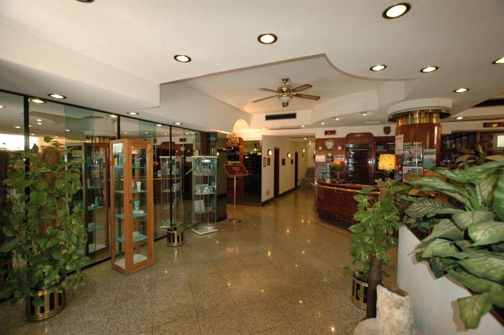 Hotel Crystal 포르토페라이오 외부 사진